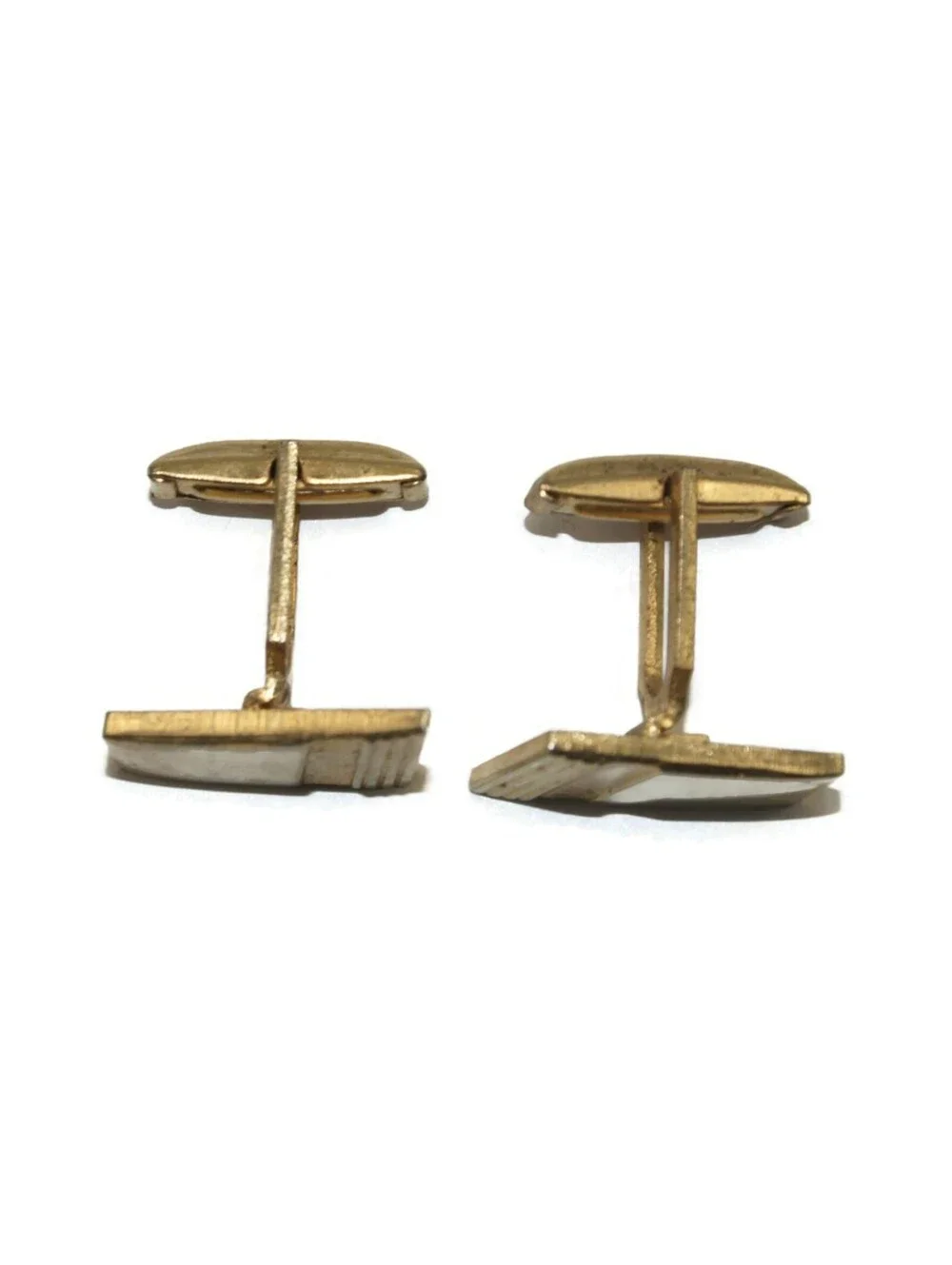 Vintage Gold Tone Cuff Links.
